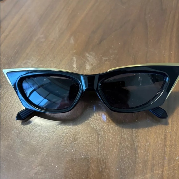VALENTINO V-GoldCut 1 Cateye Sunglasses, 100% AUTHENTIC! - Picture 1 of 6